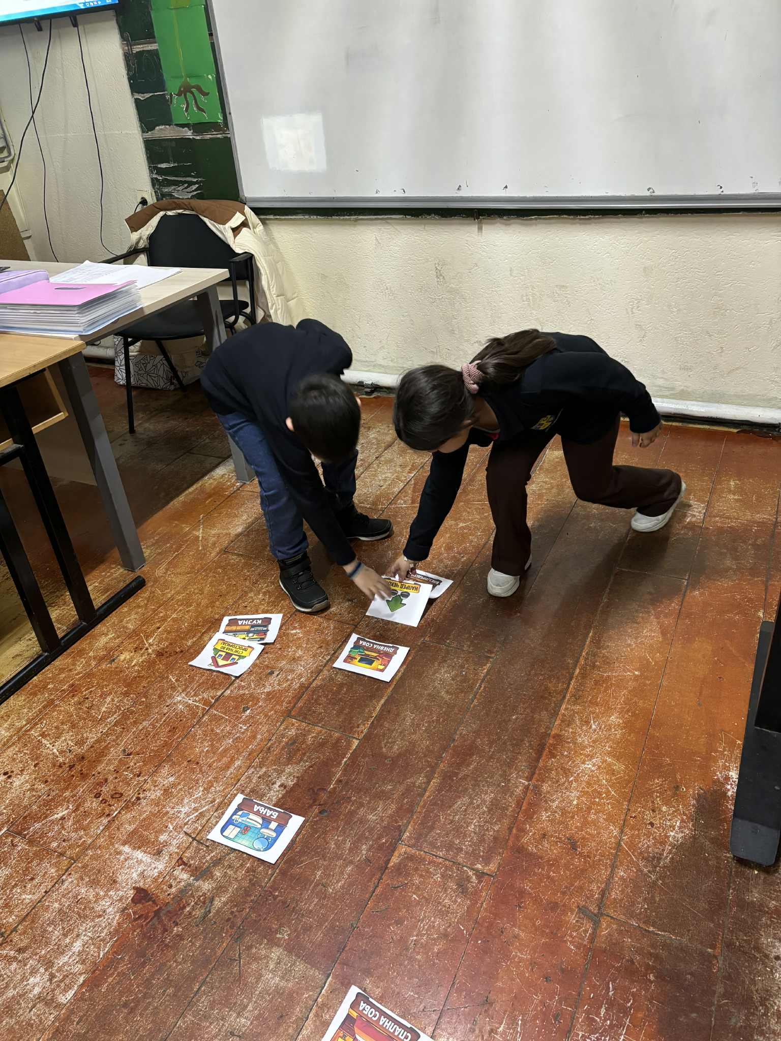 How students learn to think like programmers through play