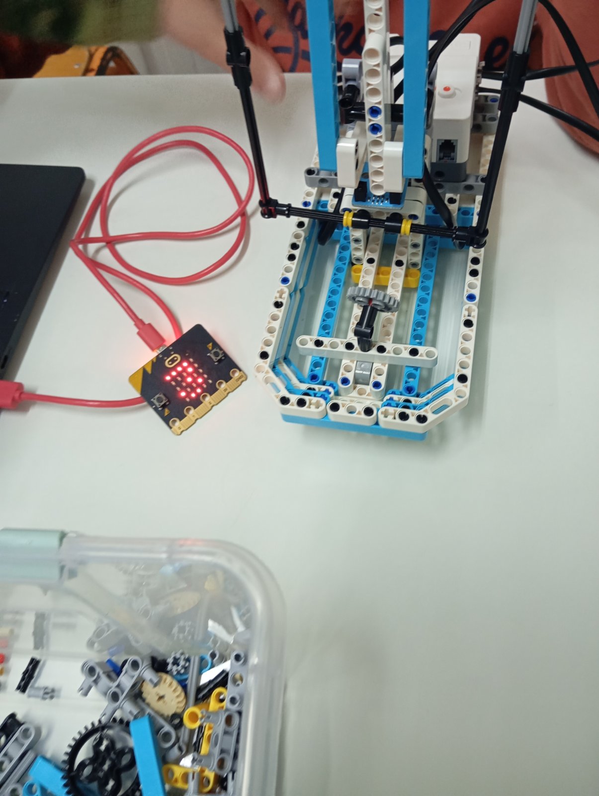 Little Programmers, Big Ideas: 2nd Interschool Robotics and Code Festival of Aigialeia